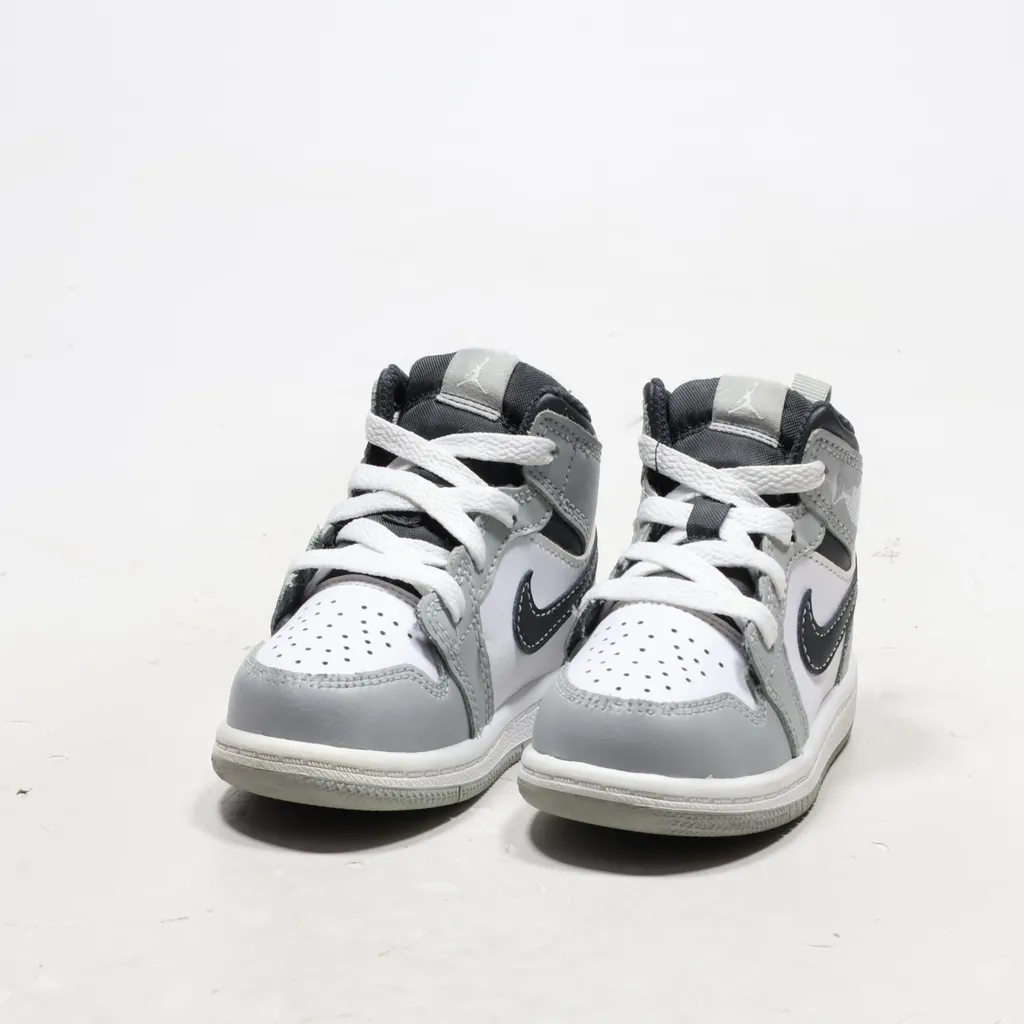 Air Jordan 1 Mid Sport Shoes Leather White Color For Kids