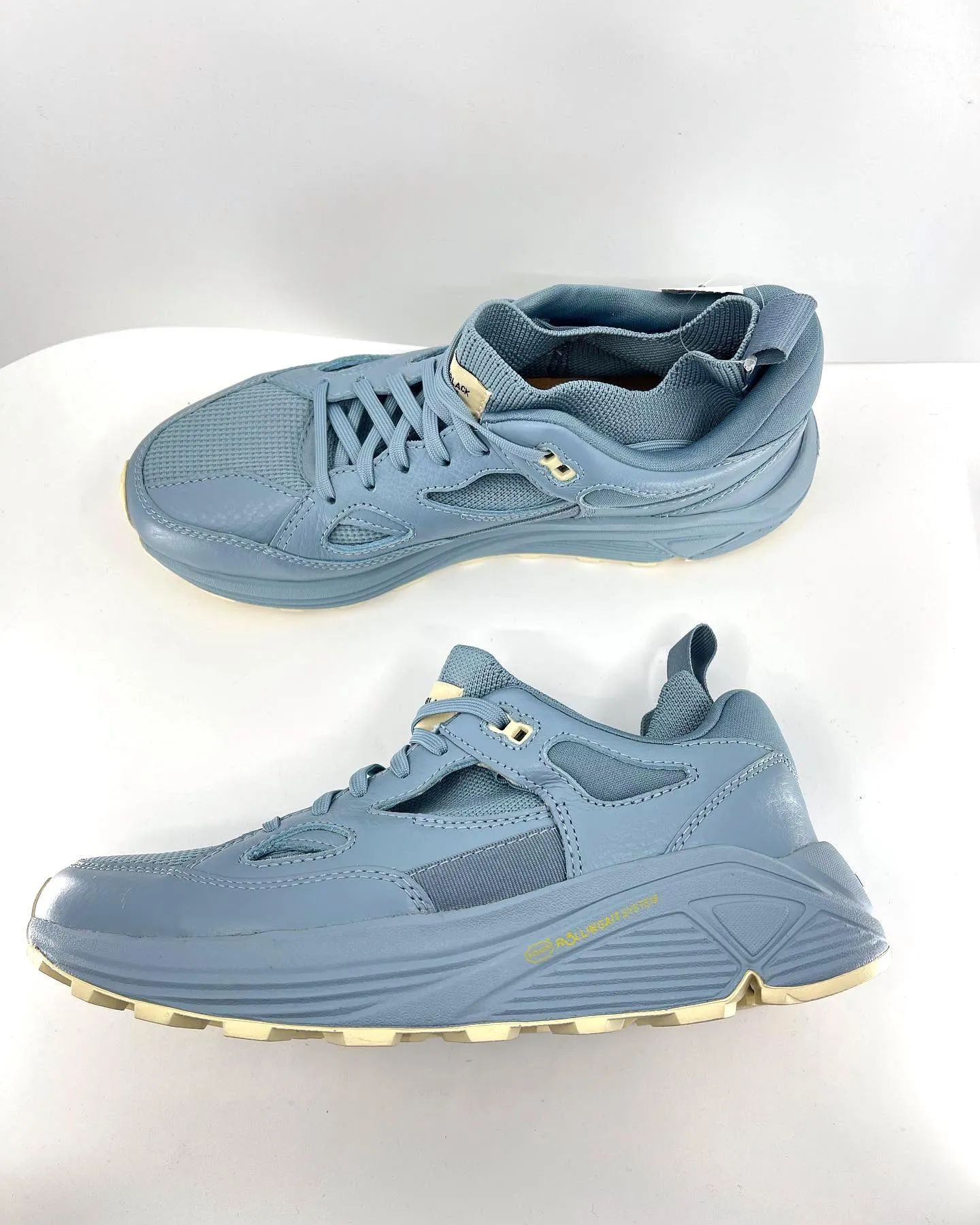 BRANDBLACK LOS ANGELES AURA 130 SNEAKERS IN FOG