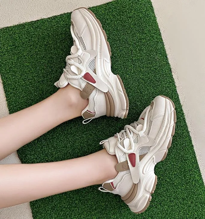 Breathable Sports Shoes