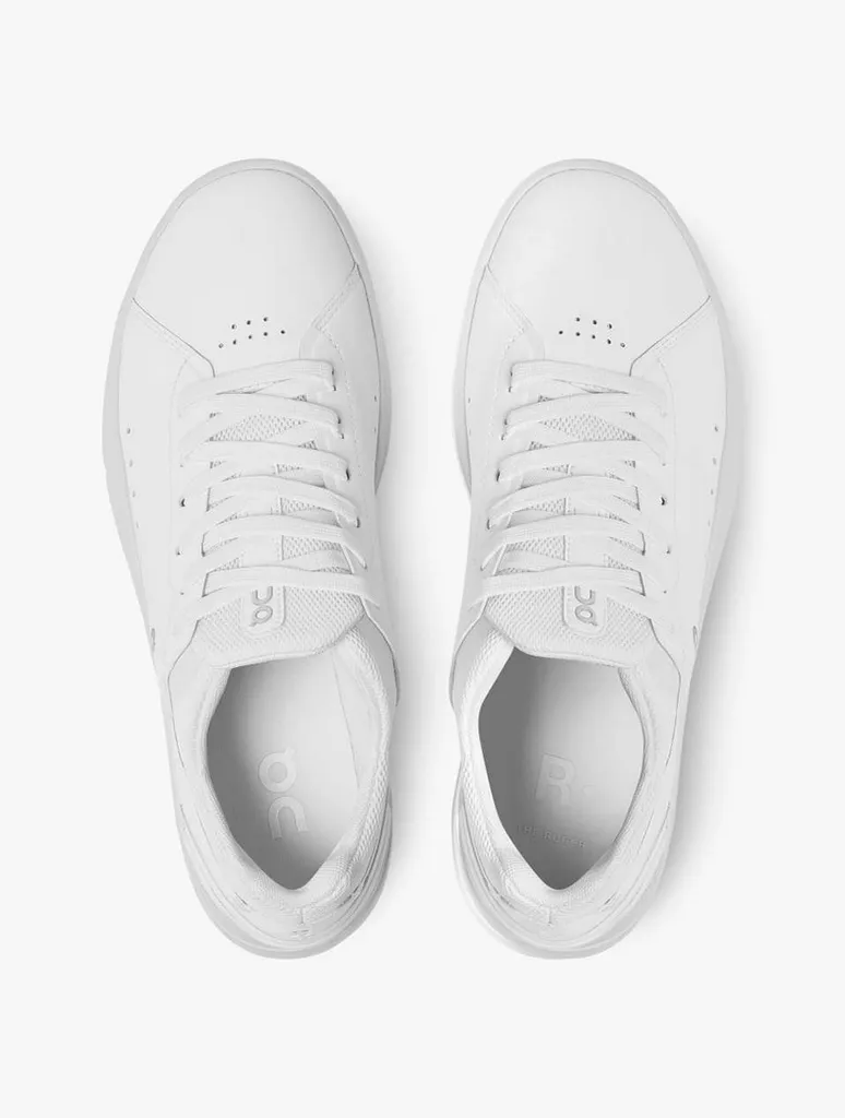 ON Running The Roger Advantage Sneaker in White