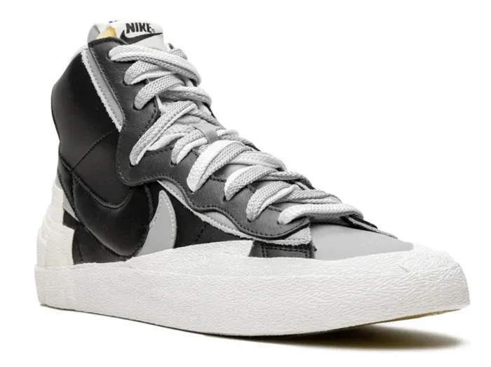 SACAI X NIKE BLAZER MID BLACK GREY