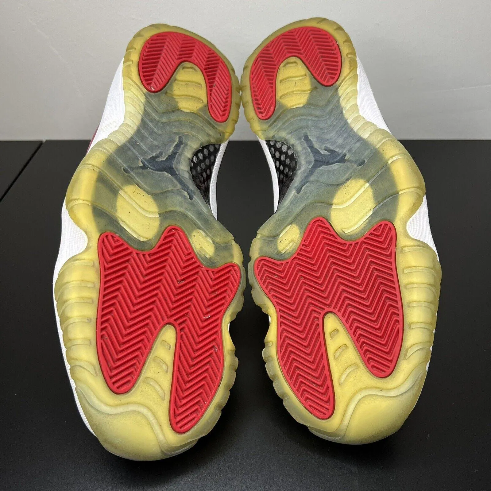 Size 9.5 - Jordan 11 Retro Win Like '96 2017