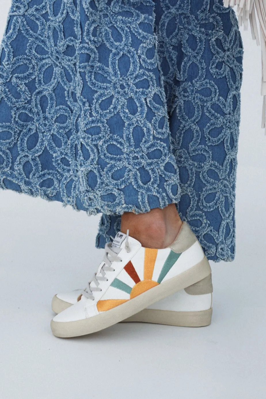 Sun Rays Retro Sneakers - Blue
